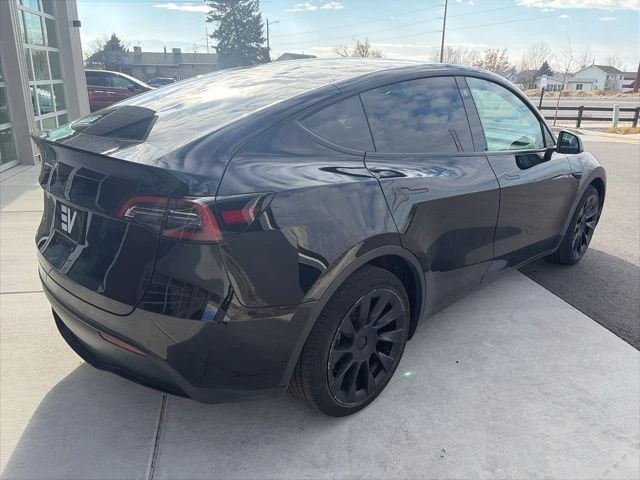 2022 Tesla Model Y - Image 8 of 21