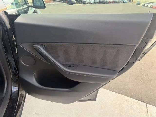 2022 Tesla Model Y - Image 18 of 21