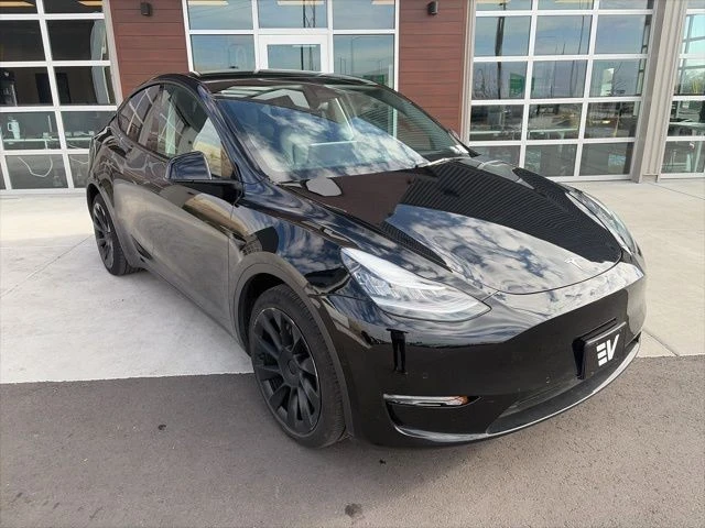 2022 Tesla Model Y - Image 2 of 21