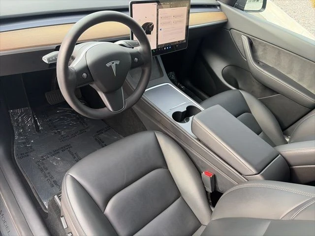 2022 Tesla Model Y - Image 12 of 21