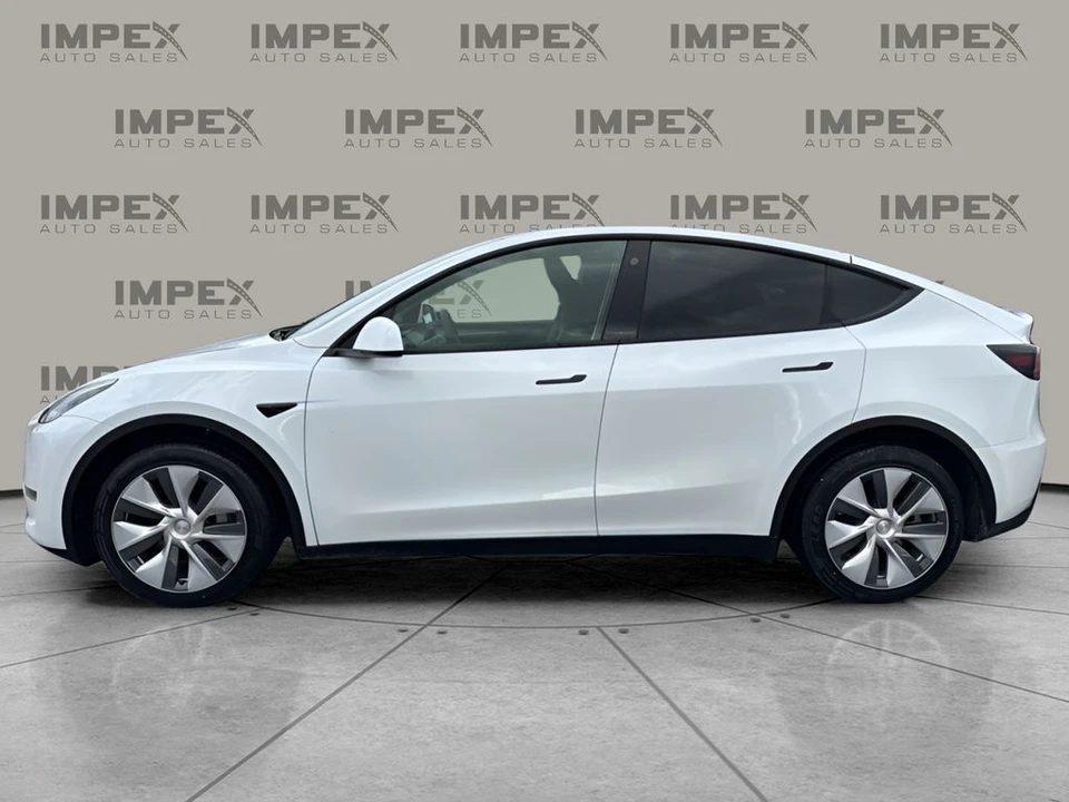 2022 Tesla Model Y - Image 2 of 21