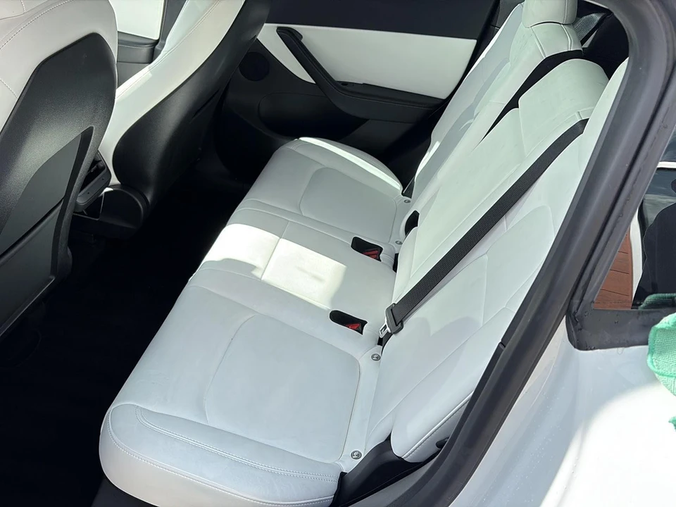 2022 Tesla Model Y - Image 15 of 21