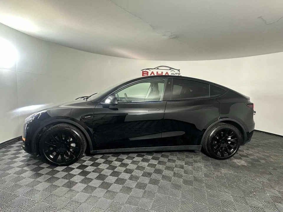 2022 Tesla Model Y - Image 4 of 21