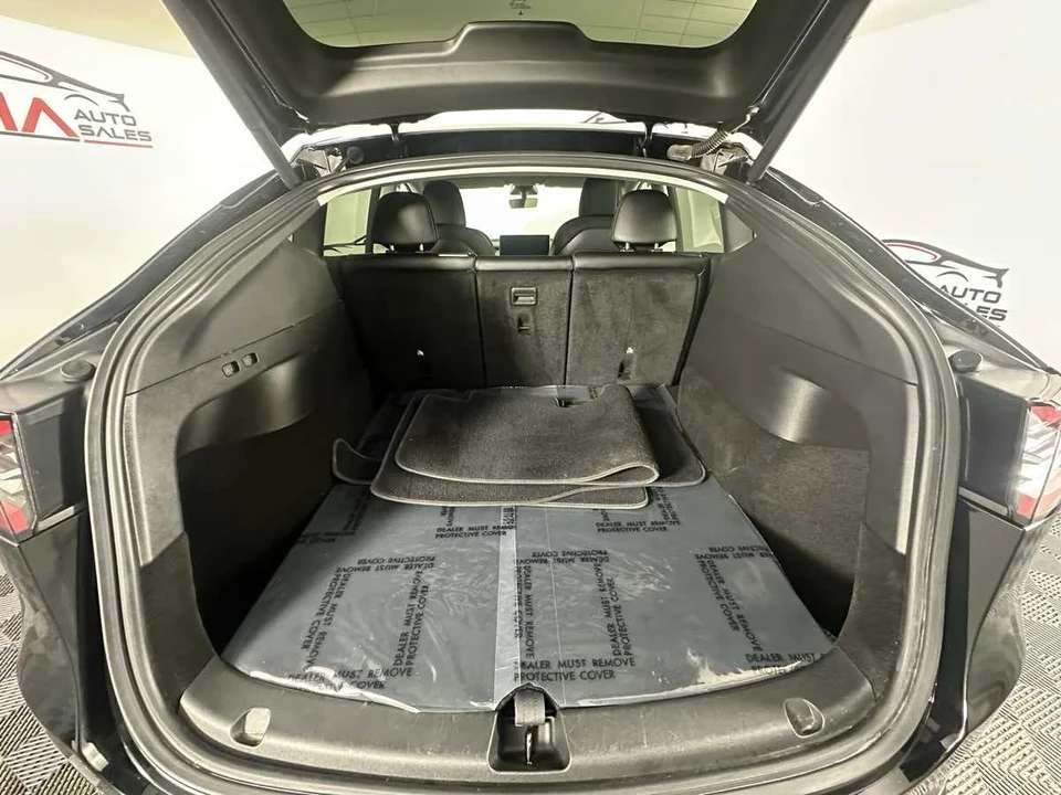 2022 Tesla Model Y - Image 19 of 21