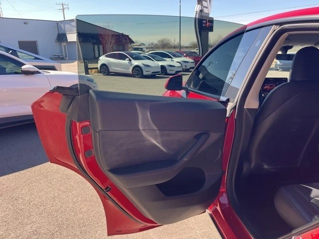 2022 Tesla Model Y - Image 14 of 21