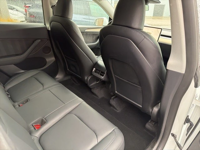 2022 Tesla Model Y - Image 18 of 21