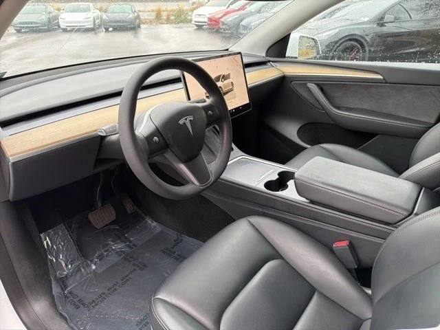 2022 Tesla Model Y - Image 11 of 21