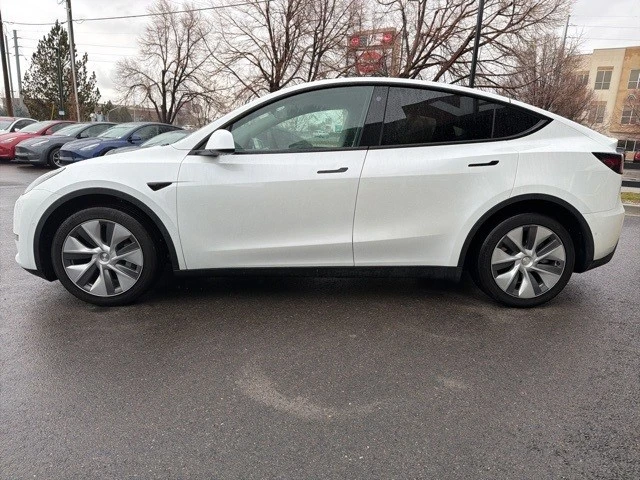 2022 Tesla Model Y - Image 5 of 21