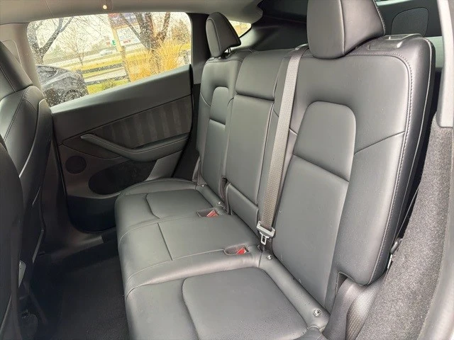 2022 Tesla Model Y - Image 15 of 21