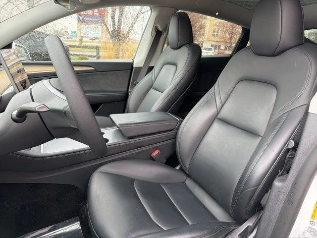 2022 Tesla Model Y - Image 12 of 21