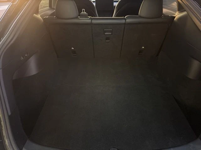 2022 Tesla Model Y - Image 17 of 21