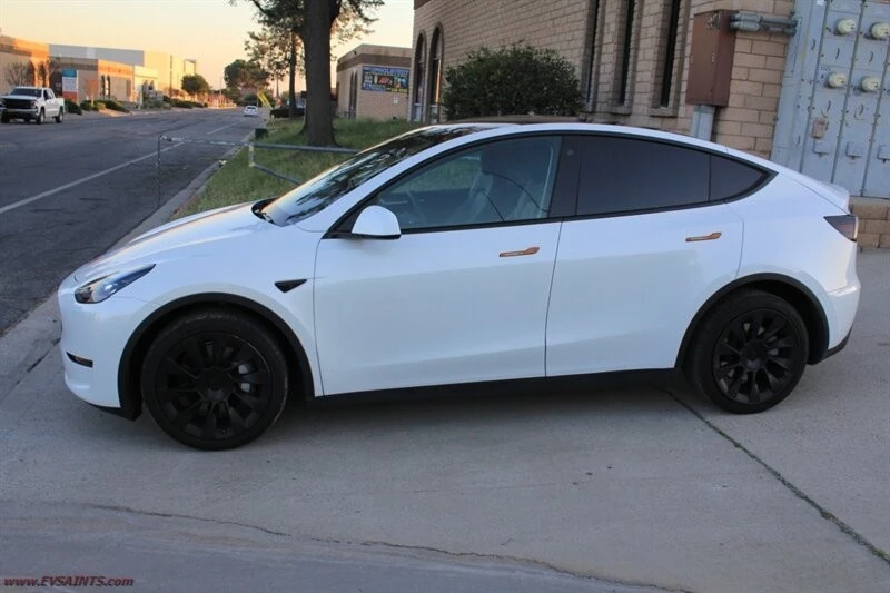 2022 Tesla Model Y - Image 5 of 20