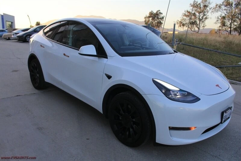 2022 Tesla Model Y - Image 2 of 20