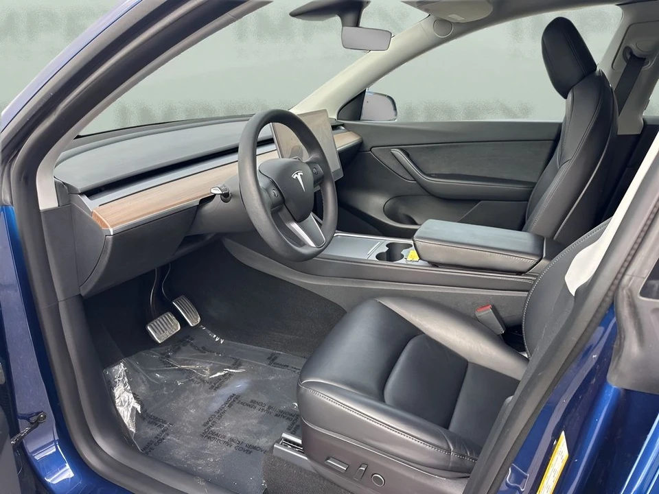 2022 Tesla Model Y - Image 9 of 21