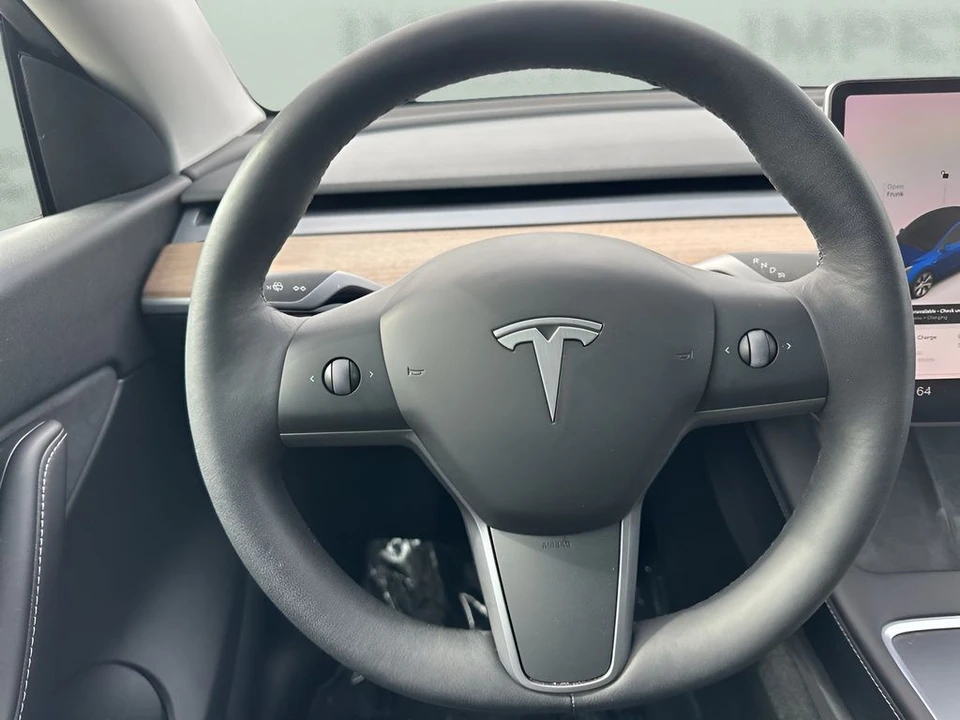 2022 Tesla Model Y - Image 14 of 21