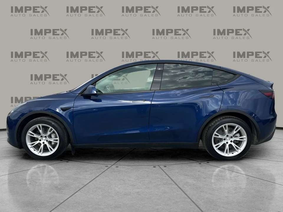 2022 Tesla Model Y - Image 2 of 21