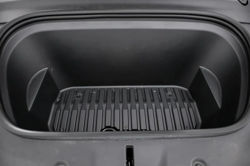 2022 Tesla Model Y - Image 14 of 21