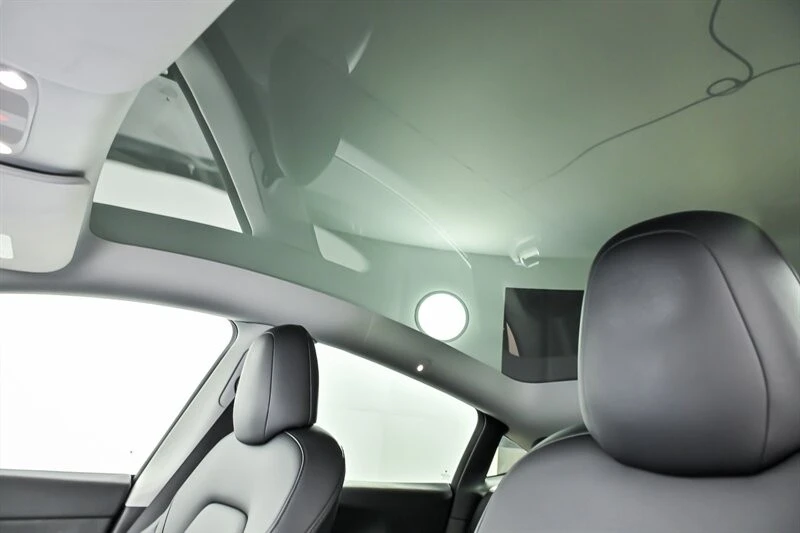 2022 Tesla Model Y - Image 19 of 21