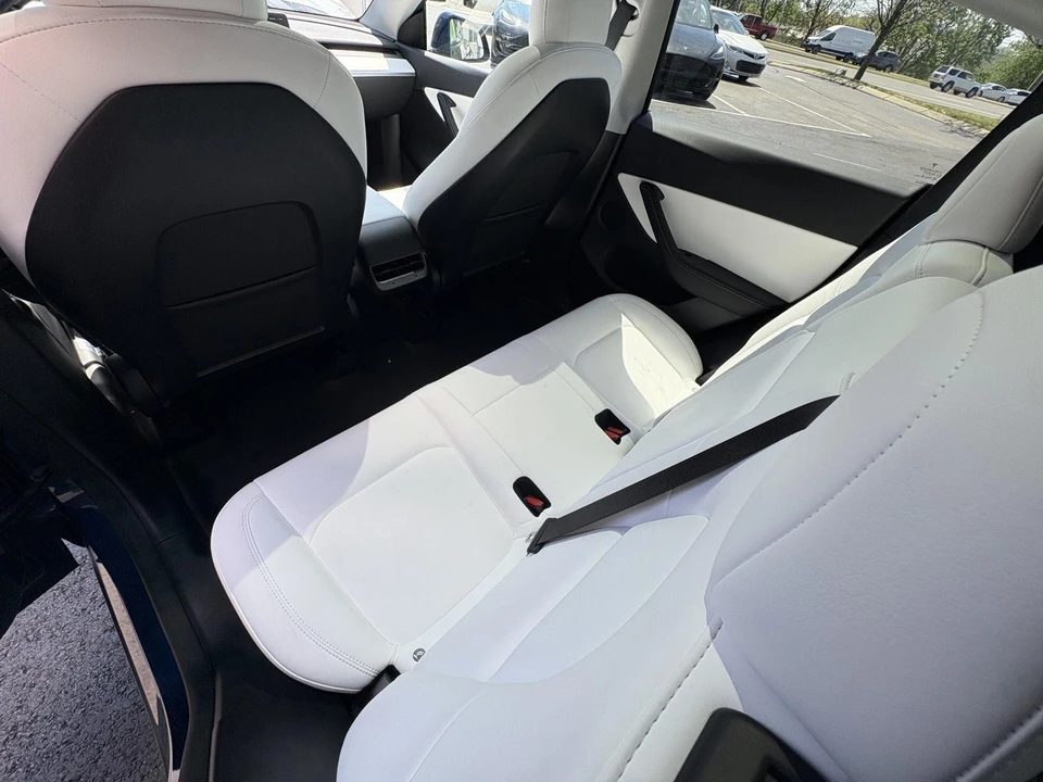 2022 Tesla Model Y - Image 12 of 17