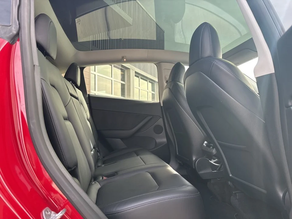 2022 Tesla Model Y - Image 20 of 21