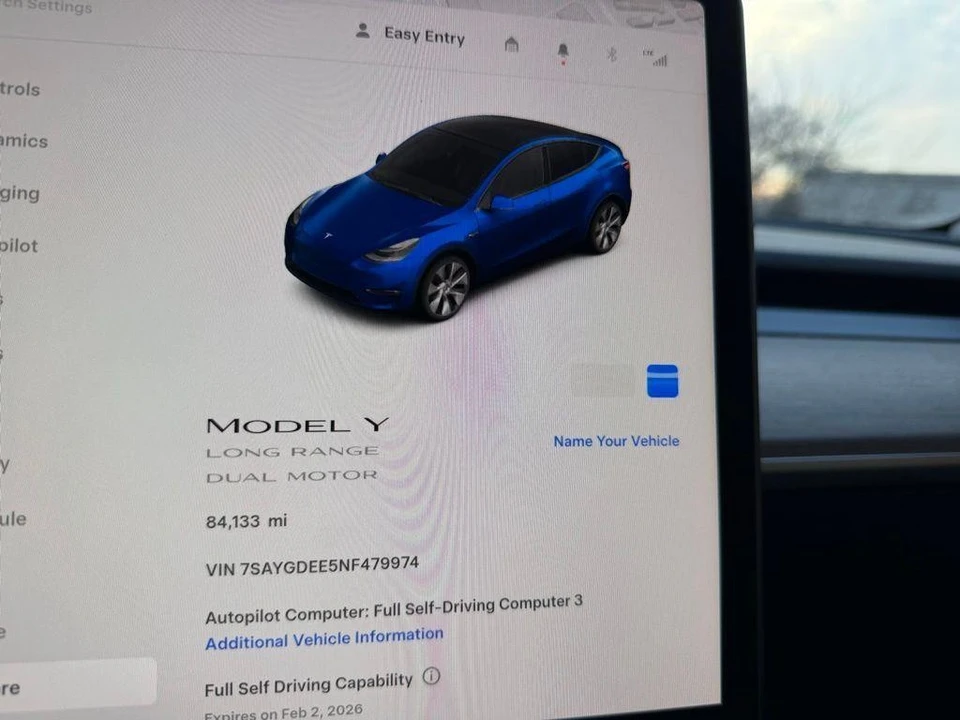 2022 Tesla Model Y - Image 15 of 15