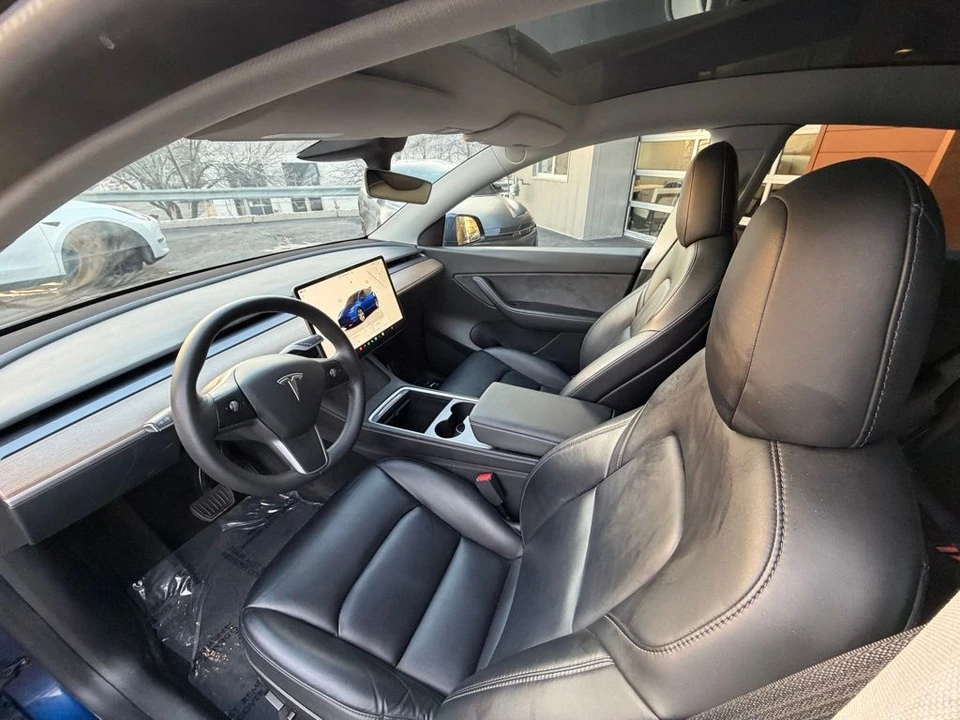 2022 Tesla Model Y - Image 8 of 15
