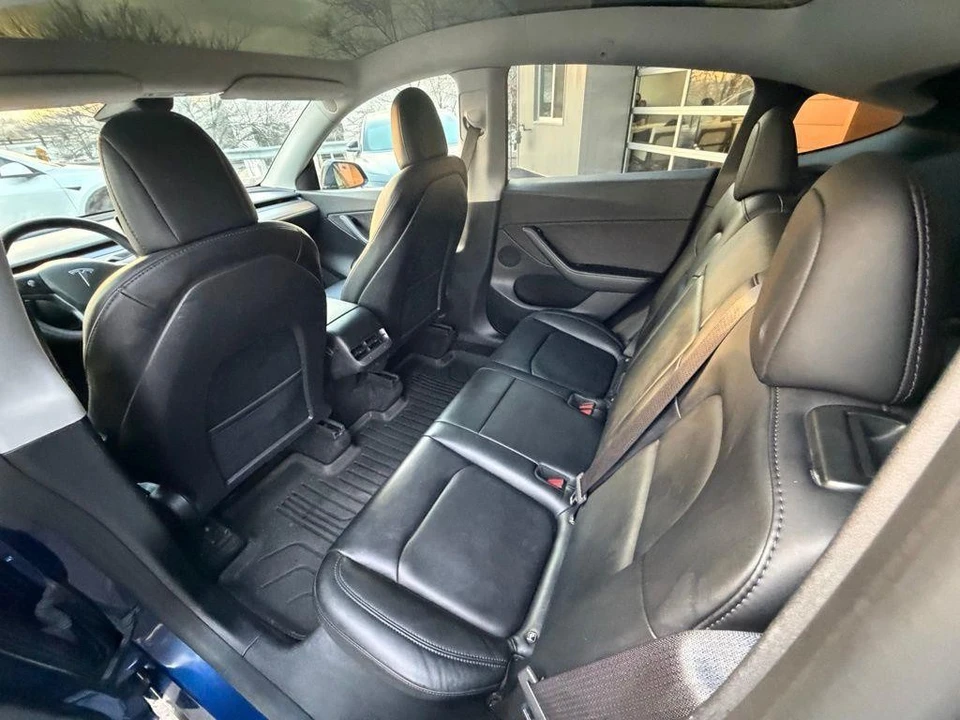 2022 Tesla Model Y - Image 10 of 15