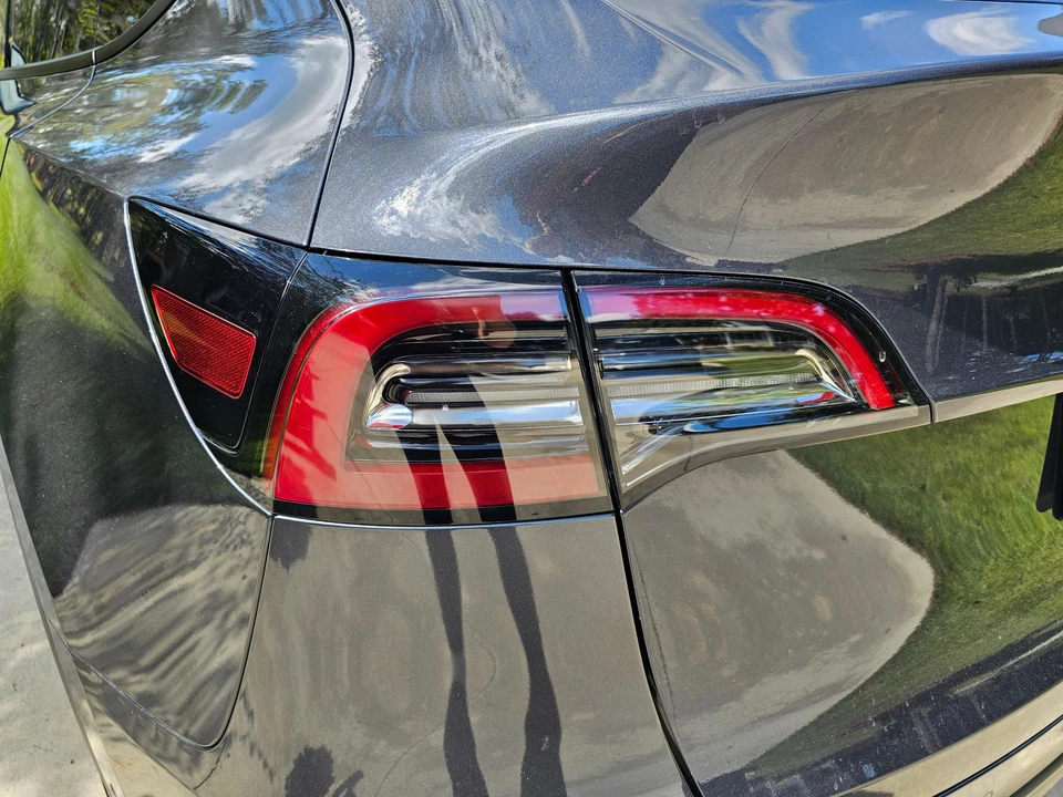 2022 Tesla Model Y - Image 18 of 31