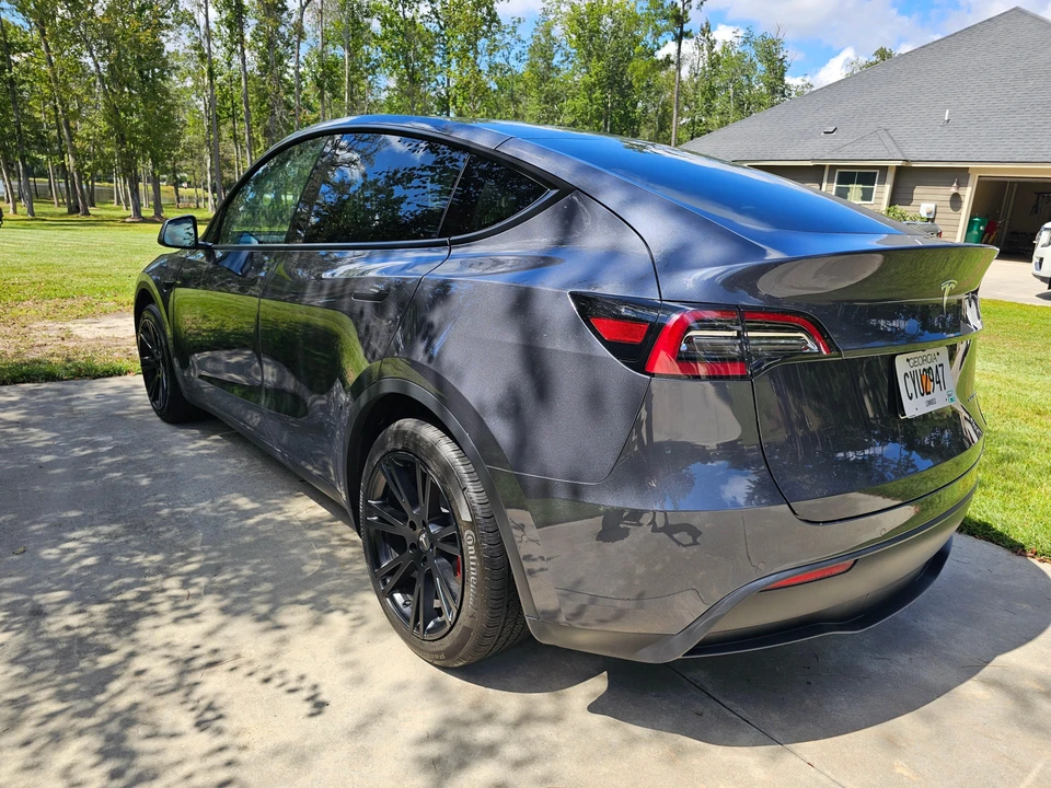 2022 Tesla Model Y - Image 8 of 31