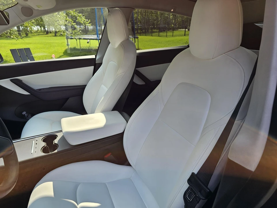 2022 Tesla Model Y - Image 31 of 31