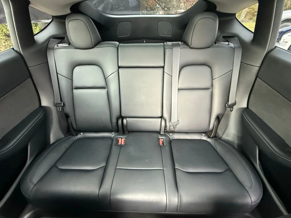 2022 Tesla Model Y - Image 9 of 11