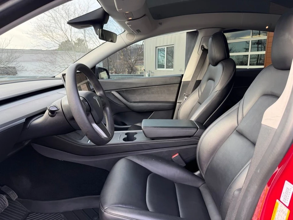 2022 Tesla Model Y - Image 7 of 18