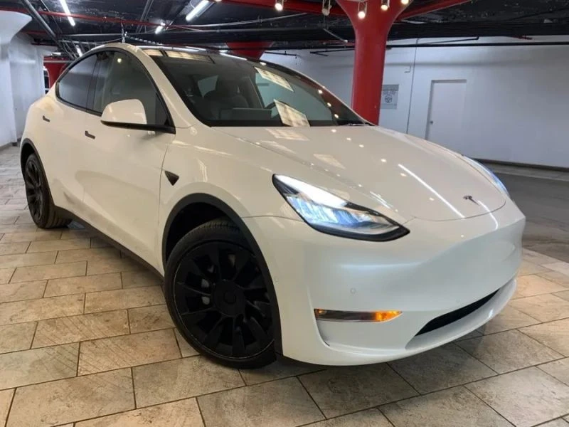 2022 Tesla Model Y - Image 2 of 12