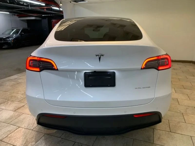 2022 Tesla Model Y - Image 6 of 12