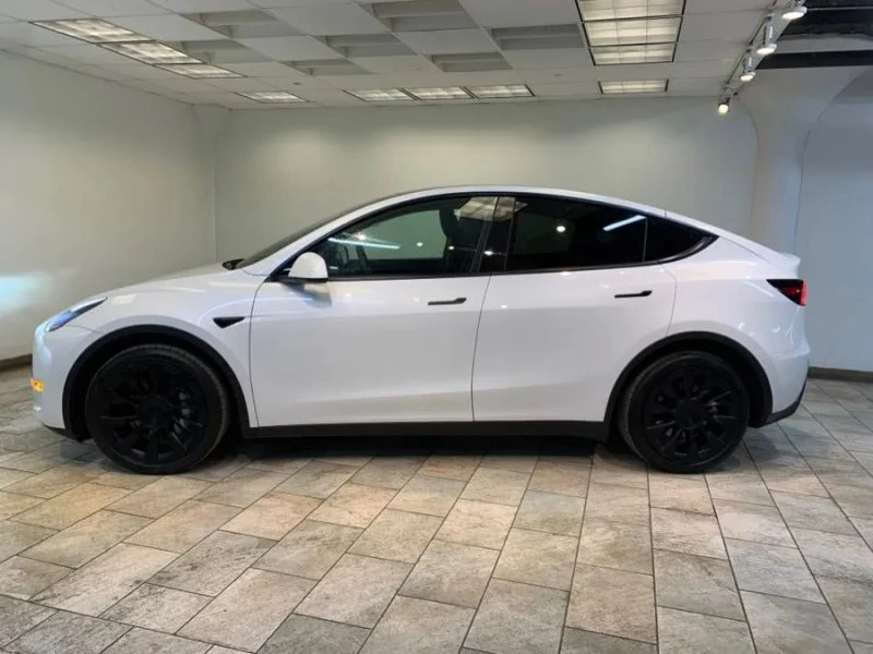 2022 Tesla Model Y - Image 4 of 12