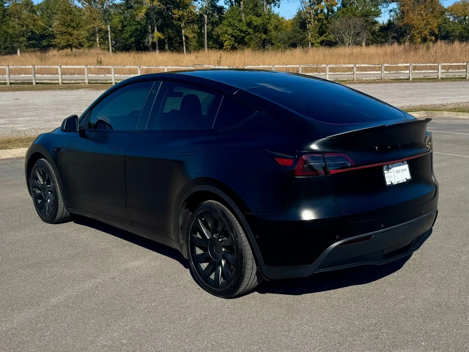 2022 Tesla Model Y - Image 4 of 12
