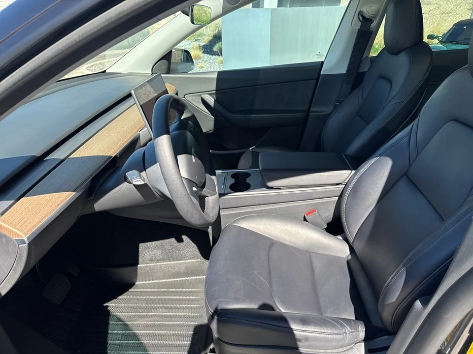 2022 Tesla Model Y - Image 13 of 21