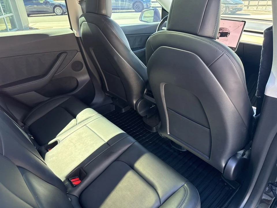 2022 Tesla Model Y - Image 19 of 21