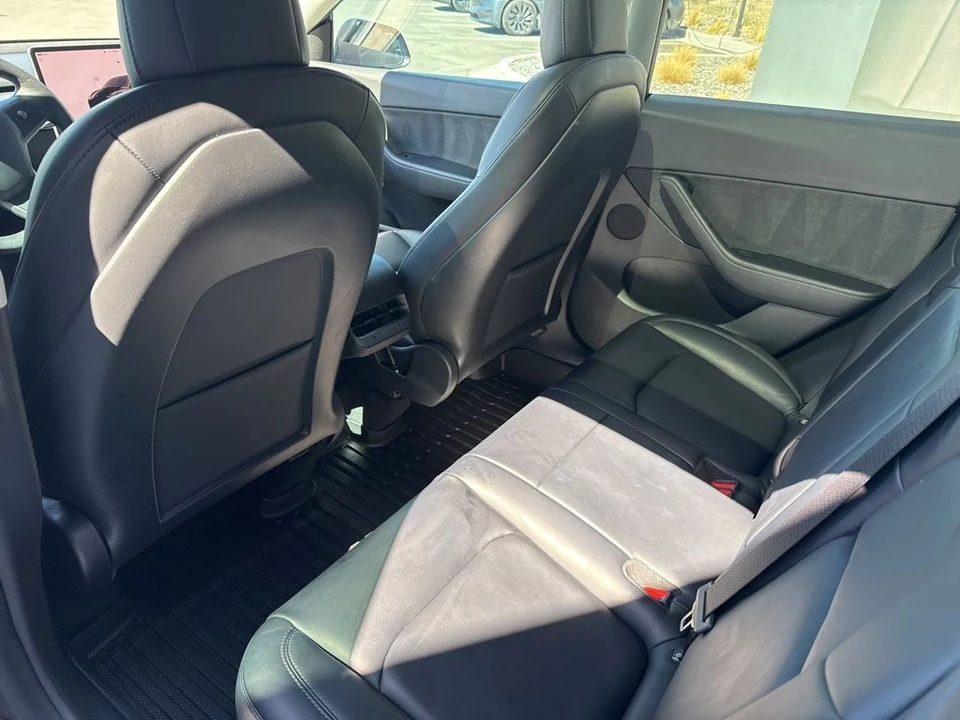 2022 Tesla Model Y - Image 15 of 21