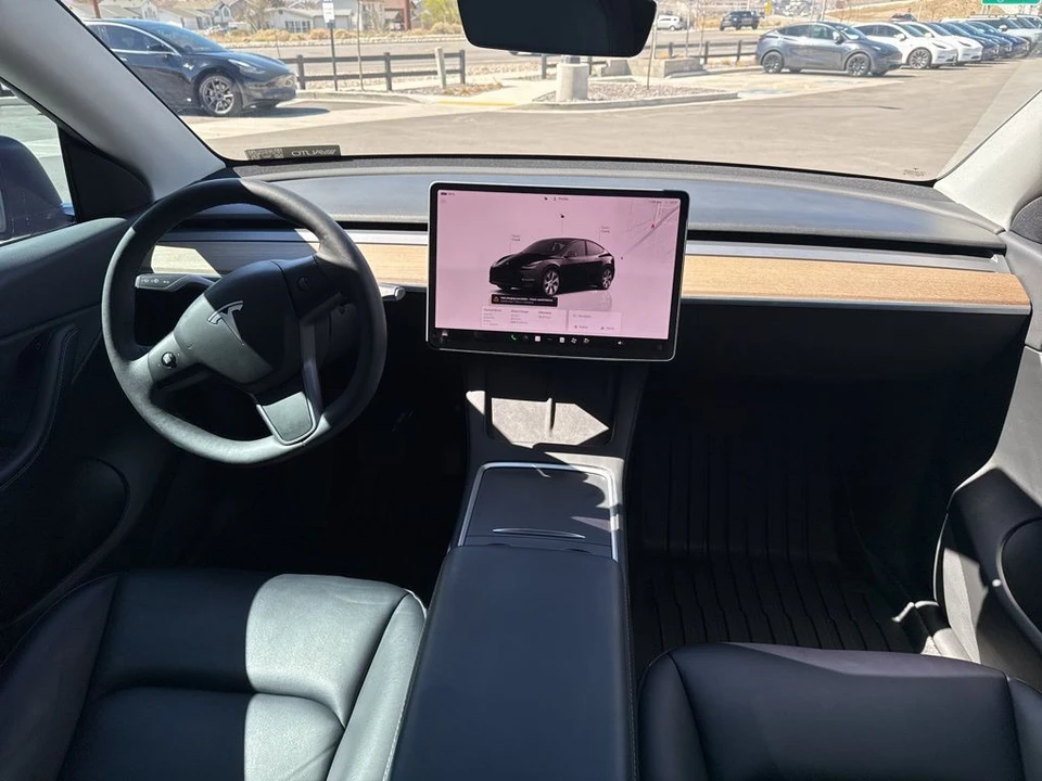 2022 Tesla Model Y - Image 21 of 21