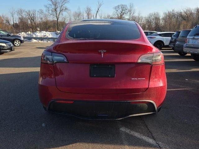 2022 Tesla Model Y - Image 6 of 10