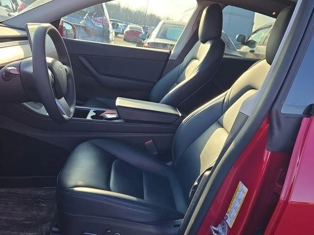 2022 Tesla Model Y - Image 7 of 10