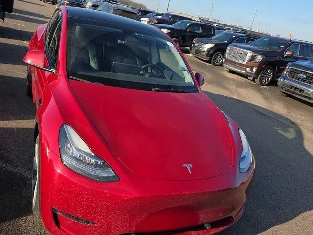 2022 Tesla Model Y - Image 5 of 10