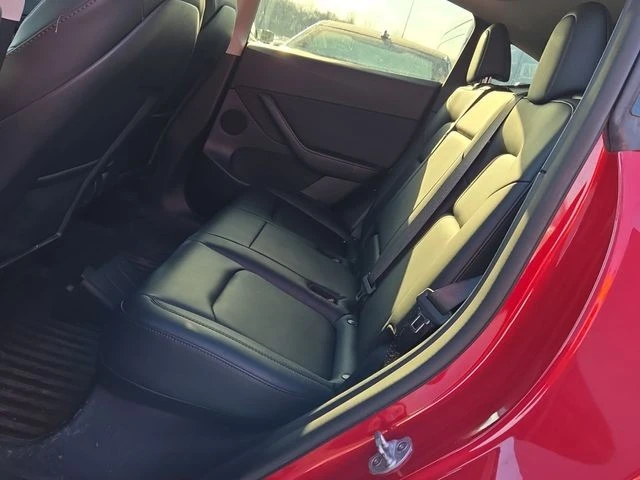 2022 Tesla Model Y - Image 9 of 10