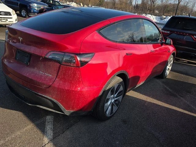 2022 Tesla Model Y - Image 3 of 10