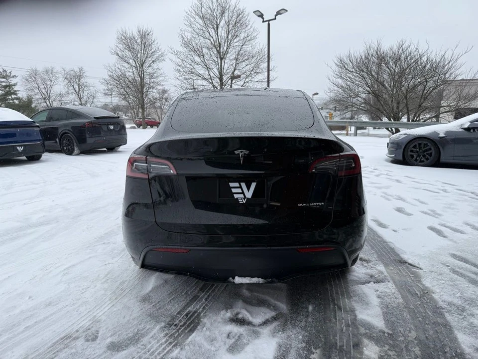 2022 Tesla Model Y - Image 5 of 6