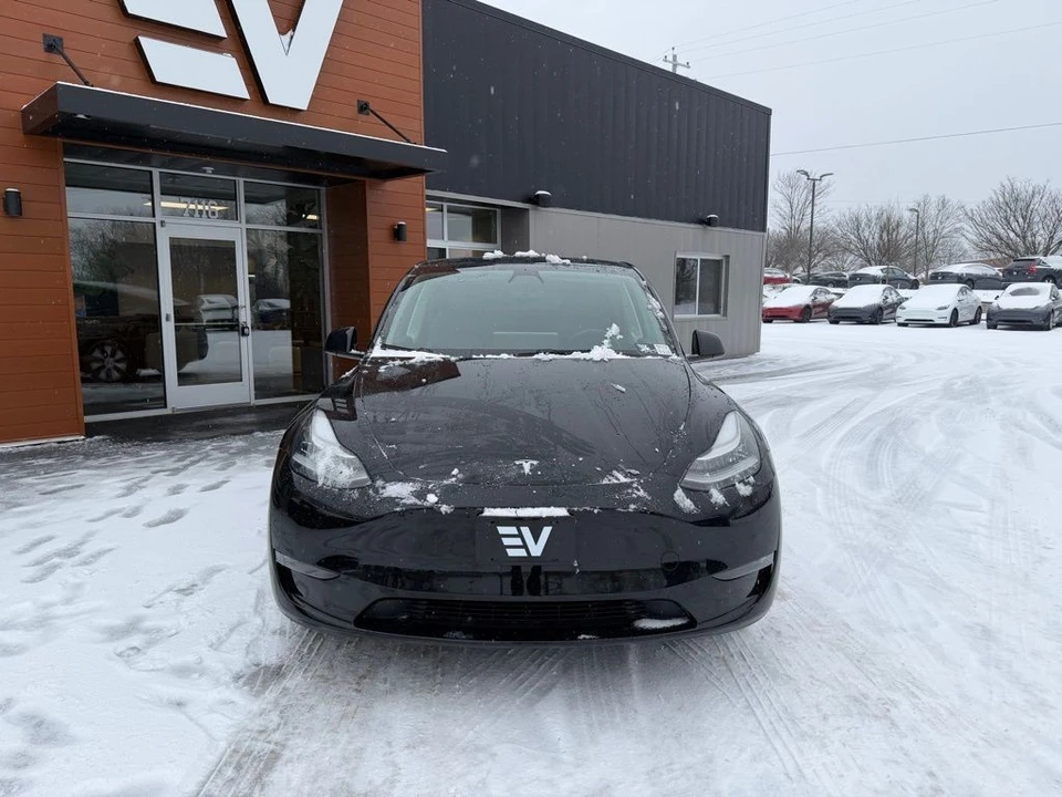 2022 Tesla Model Y - Image 2 of 6