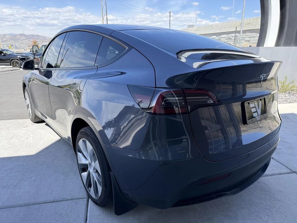 2022 Tesla Model Y - Image 6 of 21