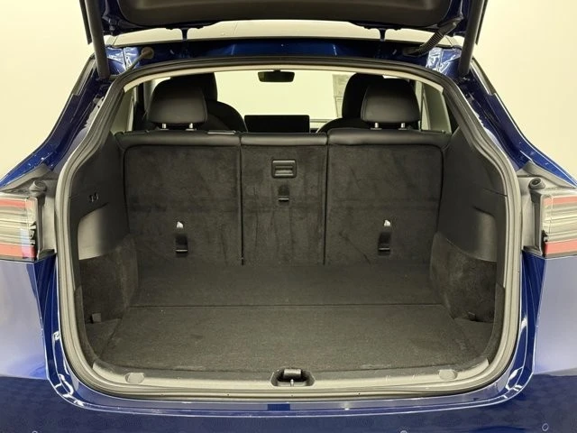 2022 Tesla Model Y - Image 11 of 12