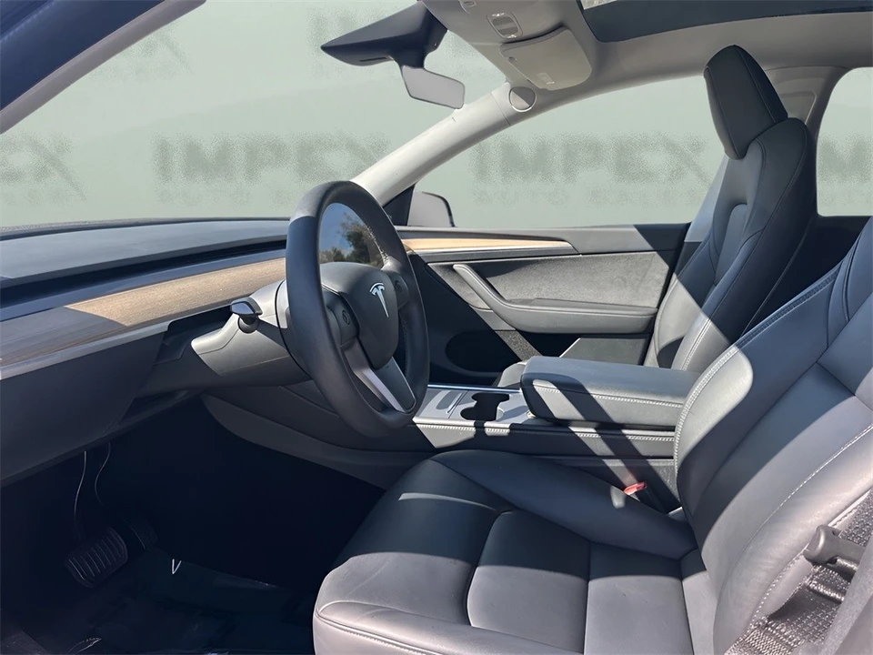 2022 Tesla Model Y - Image 9 of 12